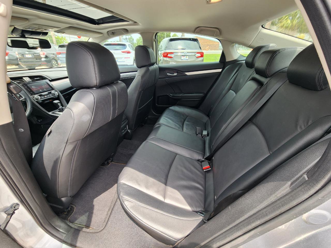 Used 2017 Honda Civic Touring image 11