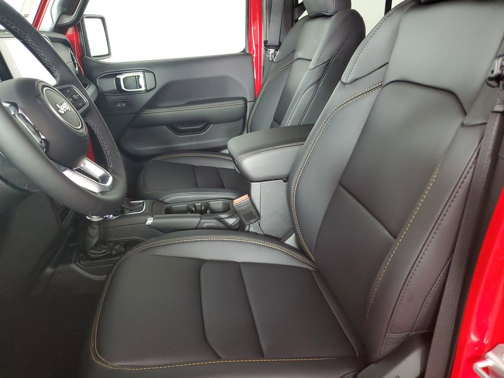 New 2025 Jeep Wrangler Sahara image 12