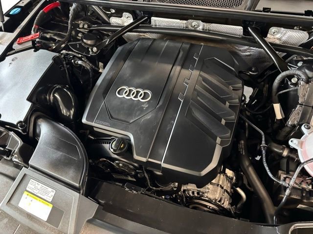 Used 2022 Audi Q5 2.0T Premium Plus w/ Premium Plus Package AWD/4WD image 40