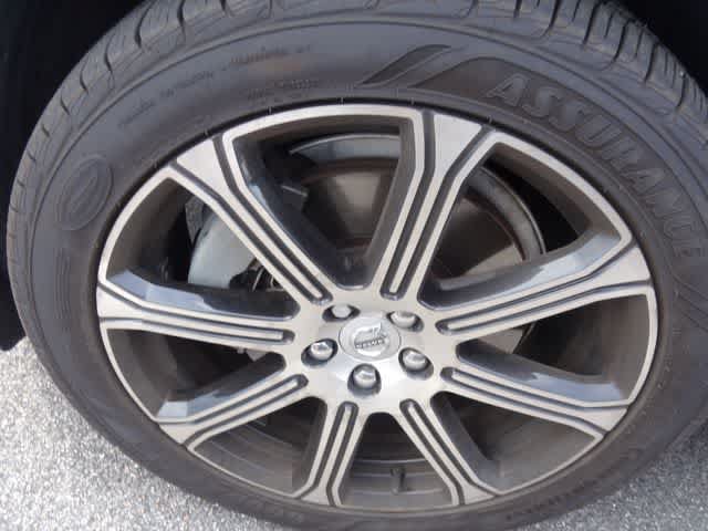 Used 2019 Volvo XC60 T6 Inscription w/ Protection Package AWD/4WD image 14
