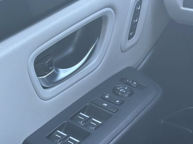 Used 2024 Honda Pilot Touring image 22