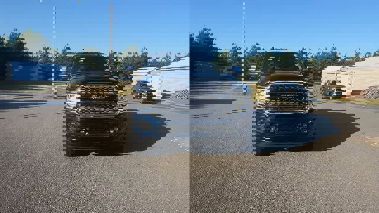 Used 2022 RAM 2500 Limited w/ Towing Technology Group image 3