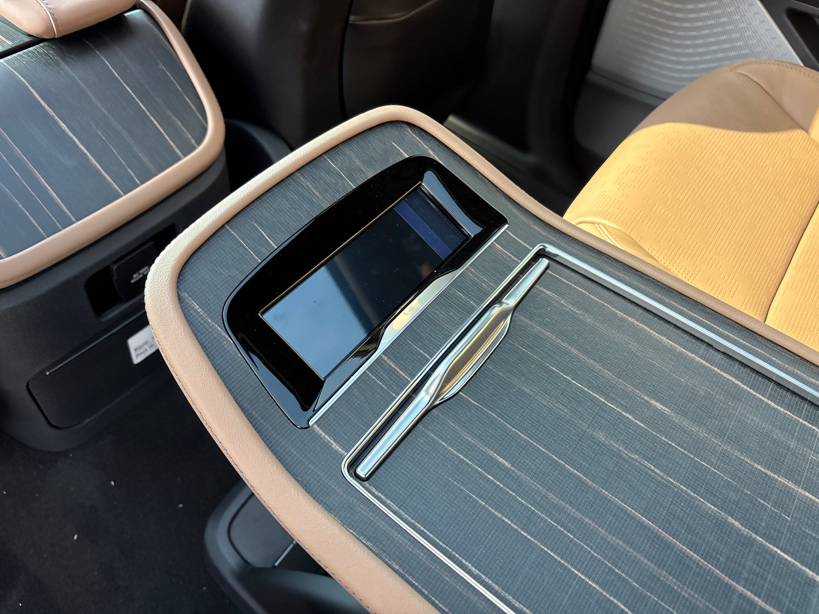 New 2027 Lincoln Navigator Black Label AWD/4WD image 33