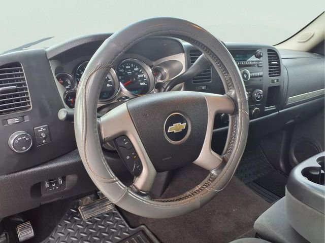 Used 2009 Chevrolet Silverado 1500 LT w/ Power Pack Plus AWD/4WD image 4