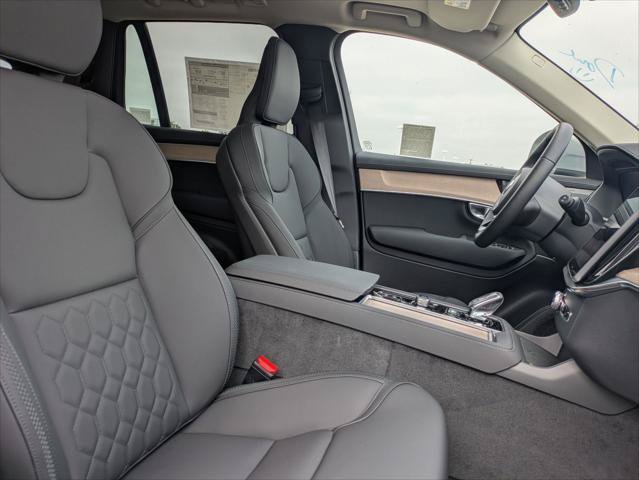 New 2026 Volvo XC90 T8 Plus w/ Protection Package AWD/4WD image 14