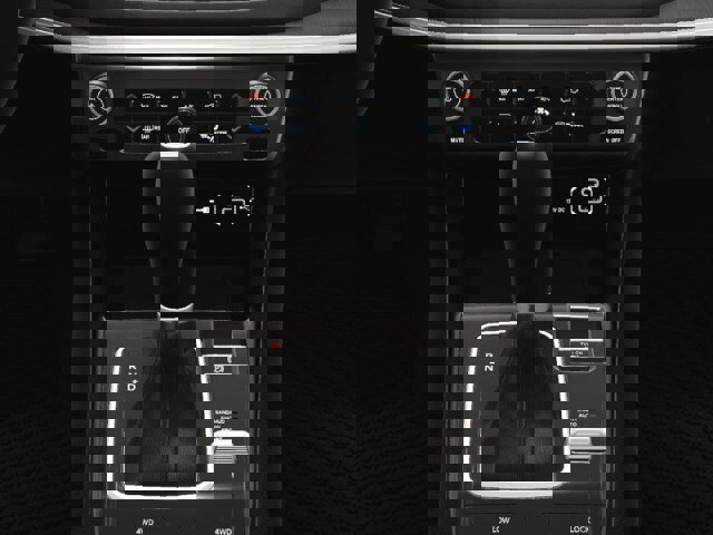 New 2025 Jeep Compass Limited w/ Sun & Sound Group image 4