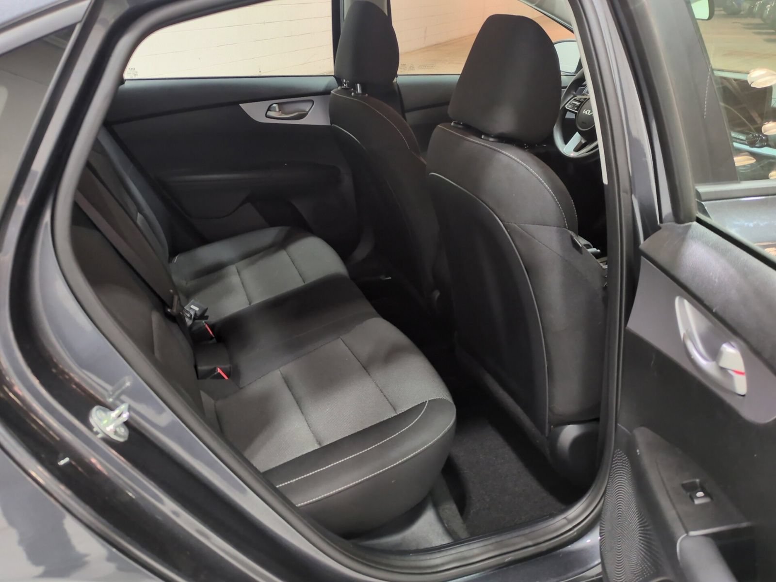 Certified 2024 Kia Forte LXS w/ LXS Technology Package FWD image 11
