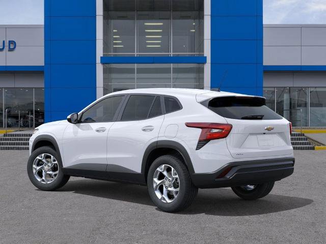 New 2026 Chevrolet Trax LS w/ LS Convenience Package FWD image 3