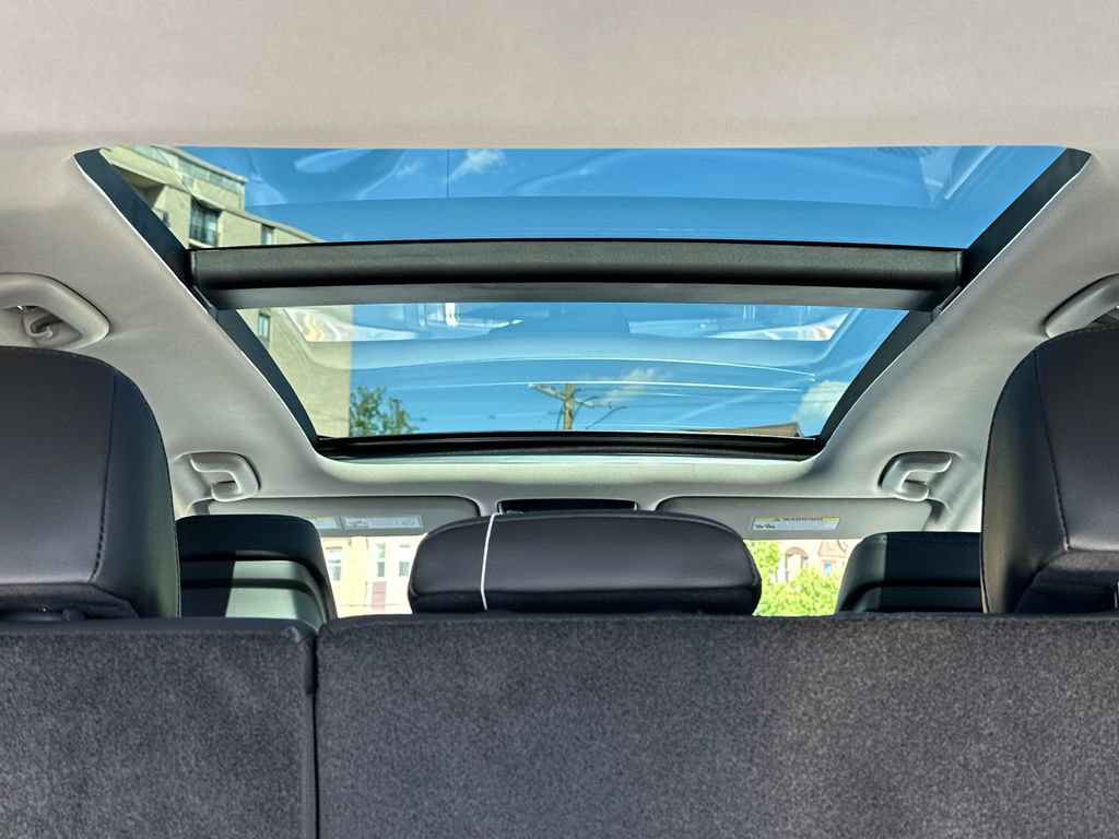 New 2026 Kia Sportage EX w/ EX Panorama Roof Package FWD image 8