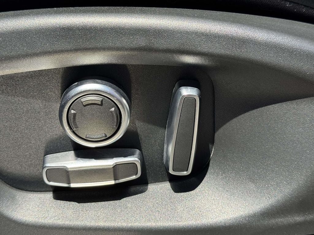 Used 2020 Jaguar F-PACE Premium AWD/4WD image 29