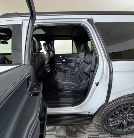 New 2026 Ford Expedition Max Platinum w/ Stealth Appearance Package AWD/4WD image 9