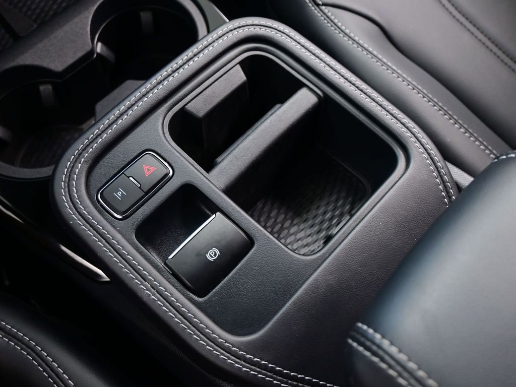 Used 2025 Ford Mustang Mach-E Select image 24