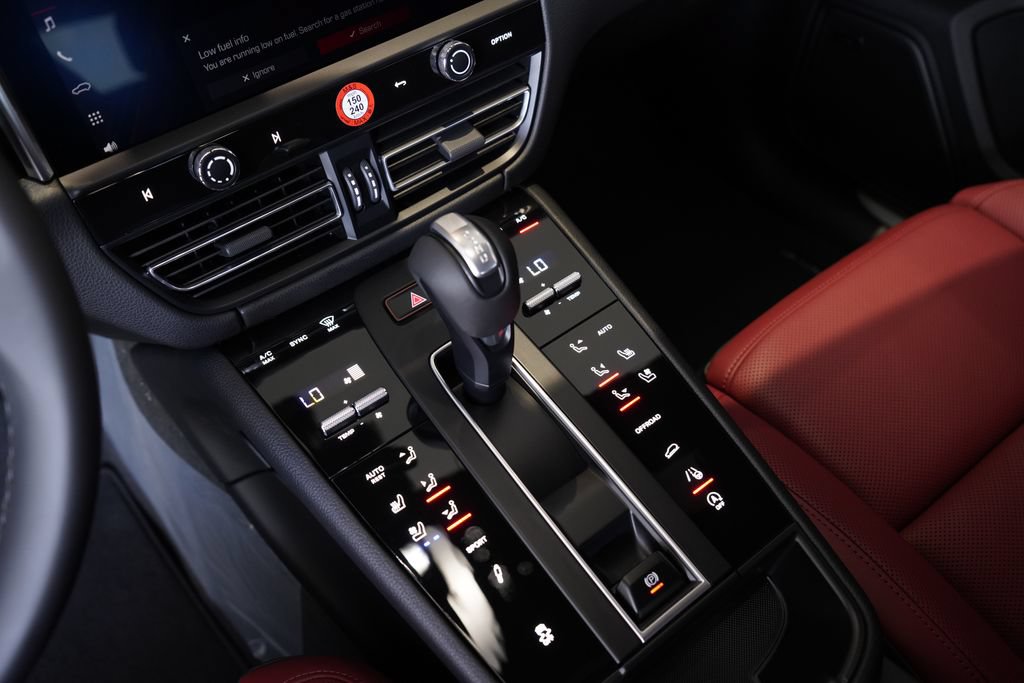 New 2026 Porsche Macan S AWD/4WD image 14
