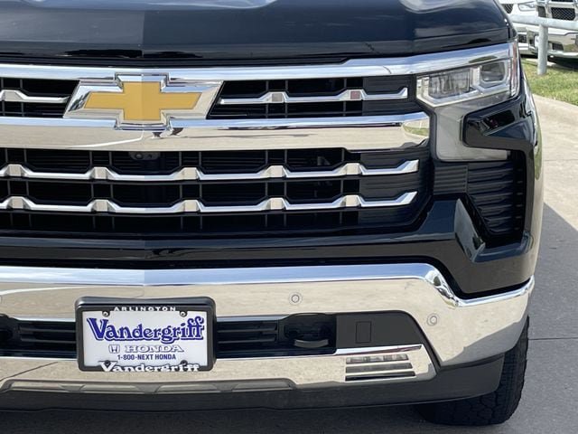 Used 2025 Chevrolet Silverado 1500 LTZ AWD/4WD image 8