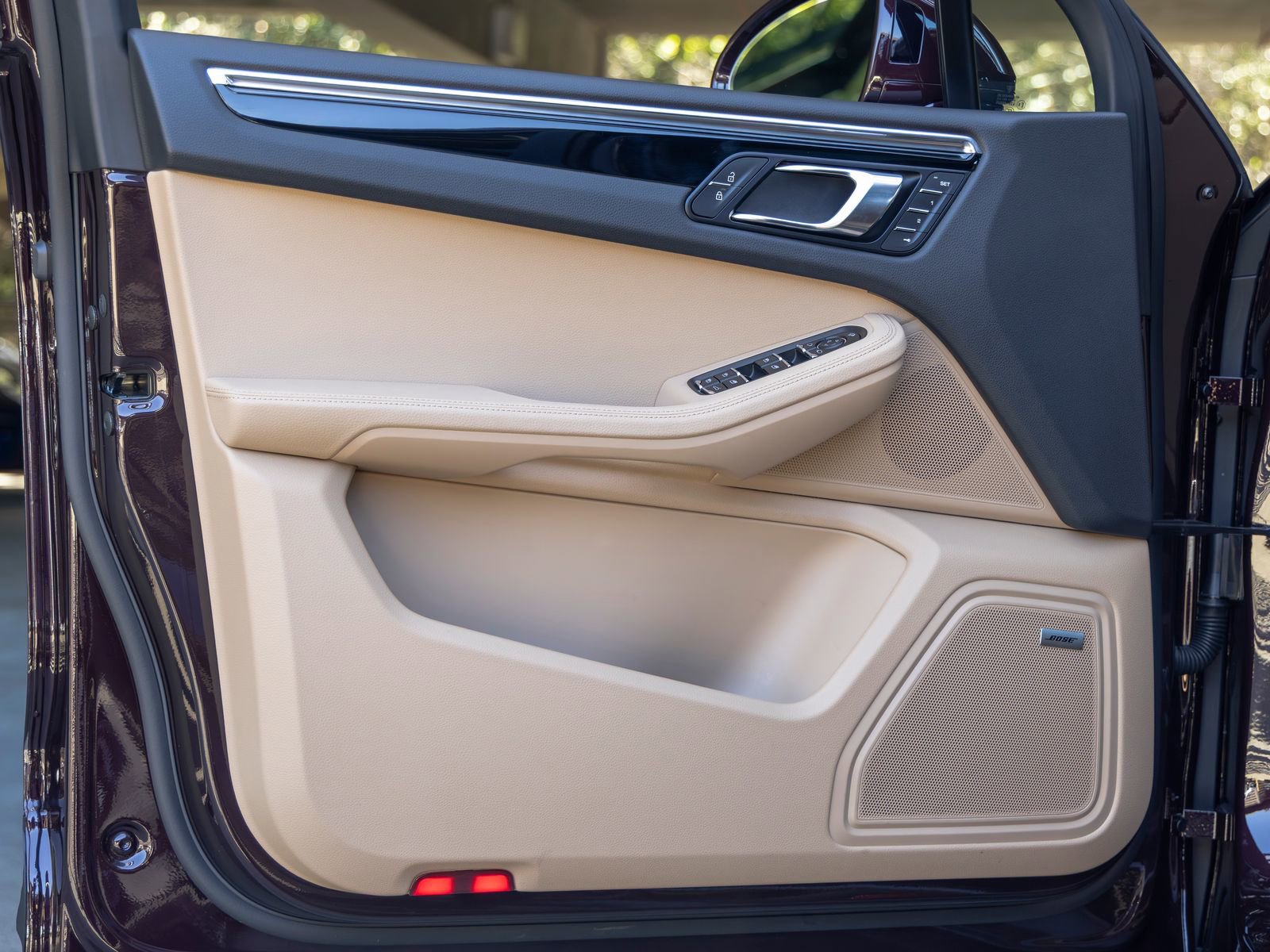 Certified 2026 Porsche Macan AWD/4WD image 22