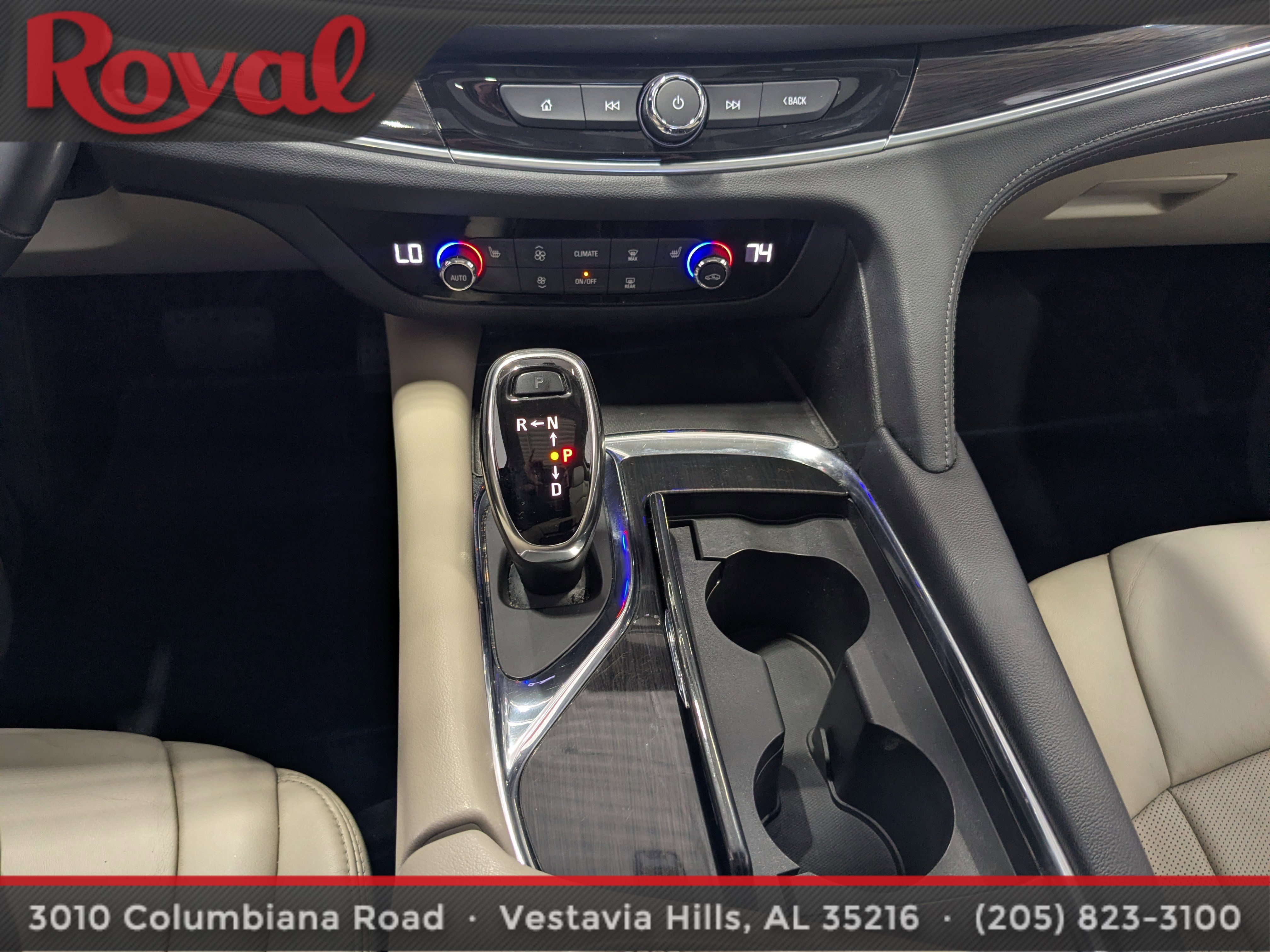 Used 2018 Buick Enclave Essence FWD image 26