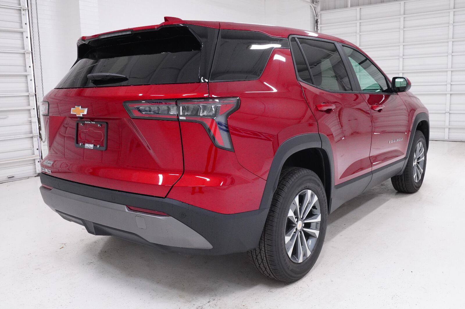 New 2027 Chevrolet Equinox LT FWD image 29