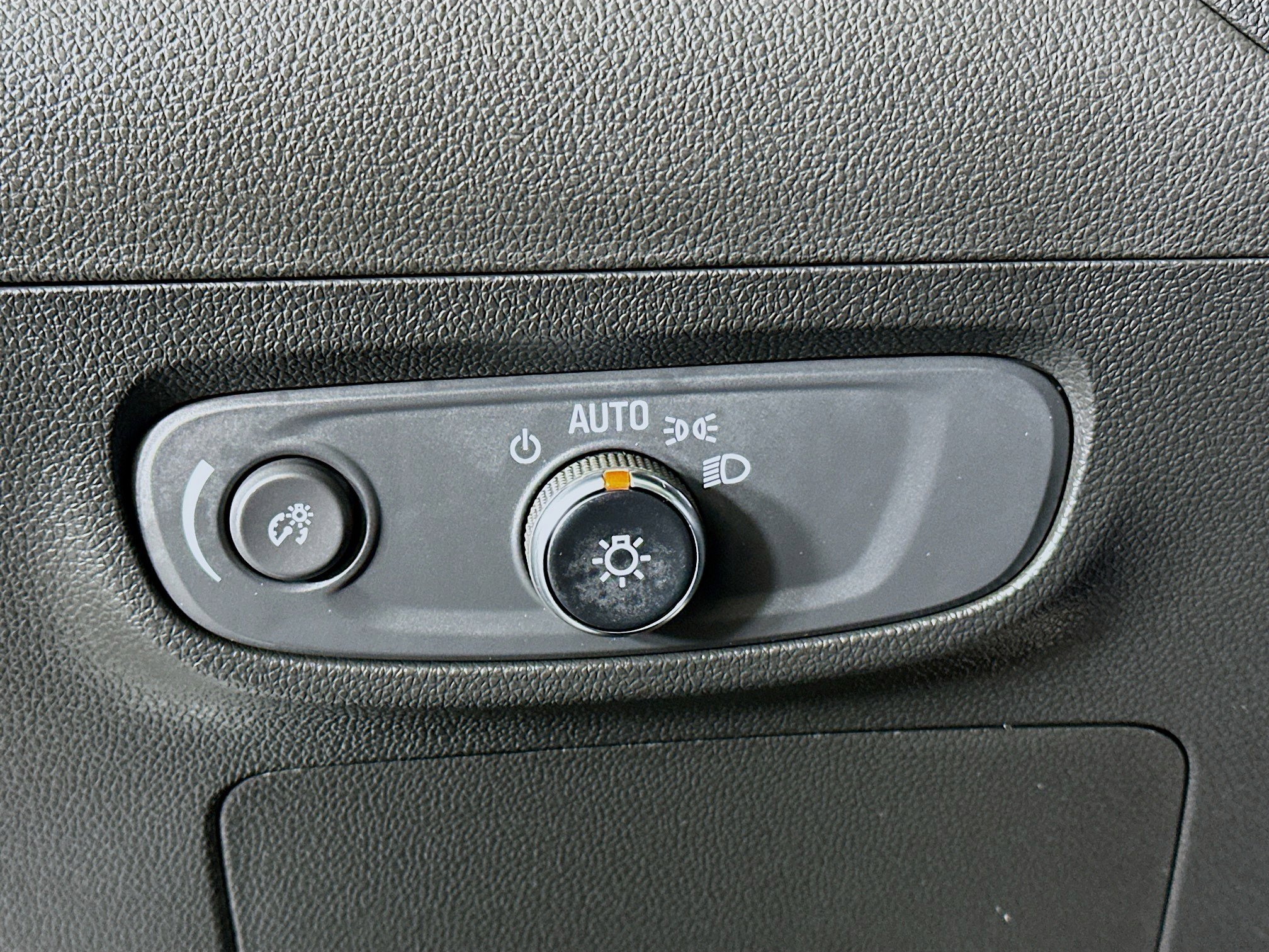 Used 2024 Buick Encore GX Preferred image 17