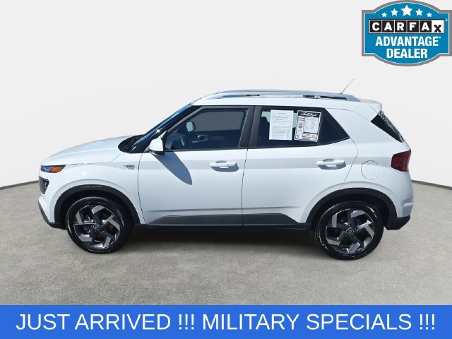 Used 2026 Hyundai Venue SEL FWD image 8