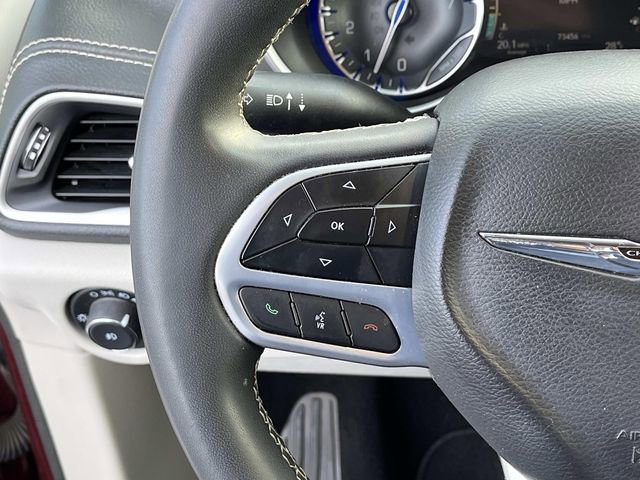 Used 2022 Chrysler Pacifica Touring-L image 27