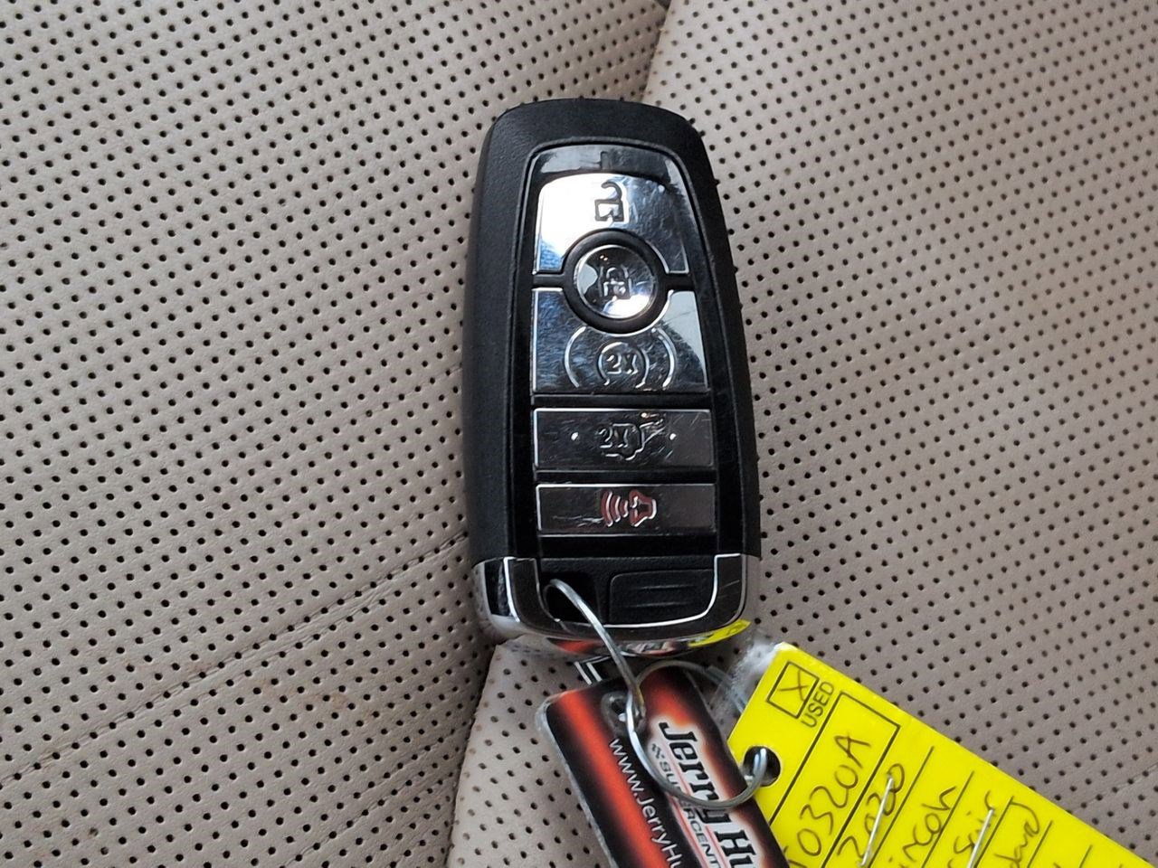 Used 2020 Lincoln Corsair AWD image 27