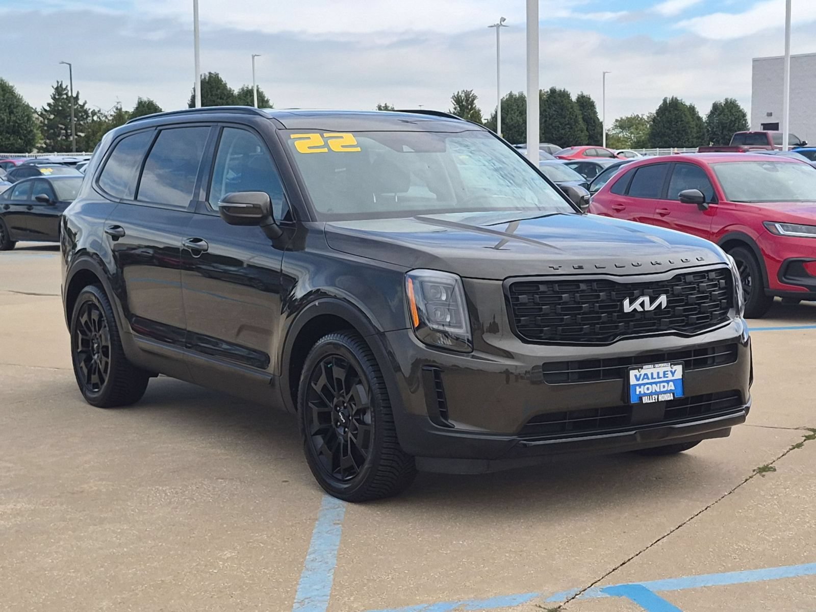 Used 2022 Kia Telluride EX w/ EX Premium Package AWD/4WD image 4