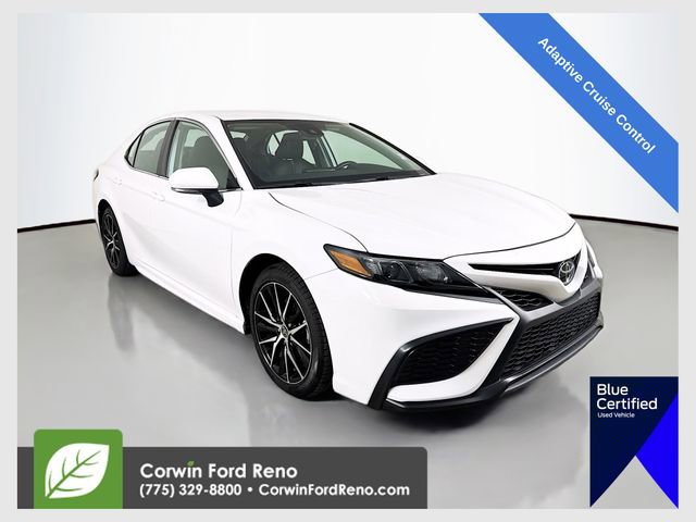 Used 2023 Toyota Camry SE image 1