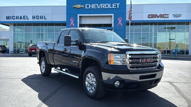 Used 2013 GMC Sierra 2500 SLT w/ SLT Convenience Package