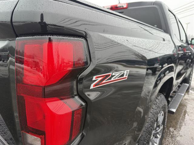 Used 2024 Chevrolet Colorado Z71 w/ Advanced Trailering Package AWD/4WD image 21