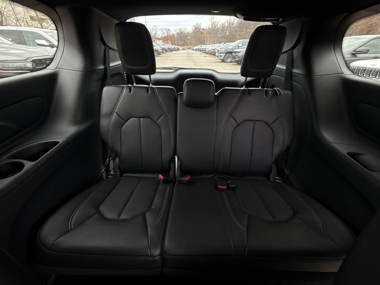 New 2026 Chrysler Pacifica Select image 25