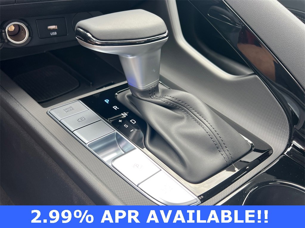 Certified 2025 Hyundai Elantra Limited image 31