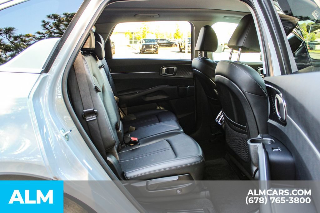 Used 2025 Kia Sorento S FWD image 20