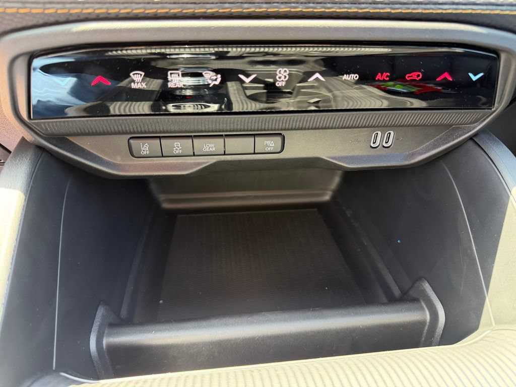 New 2026 Jeep Cherokee Limited AWD/4WD image 13