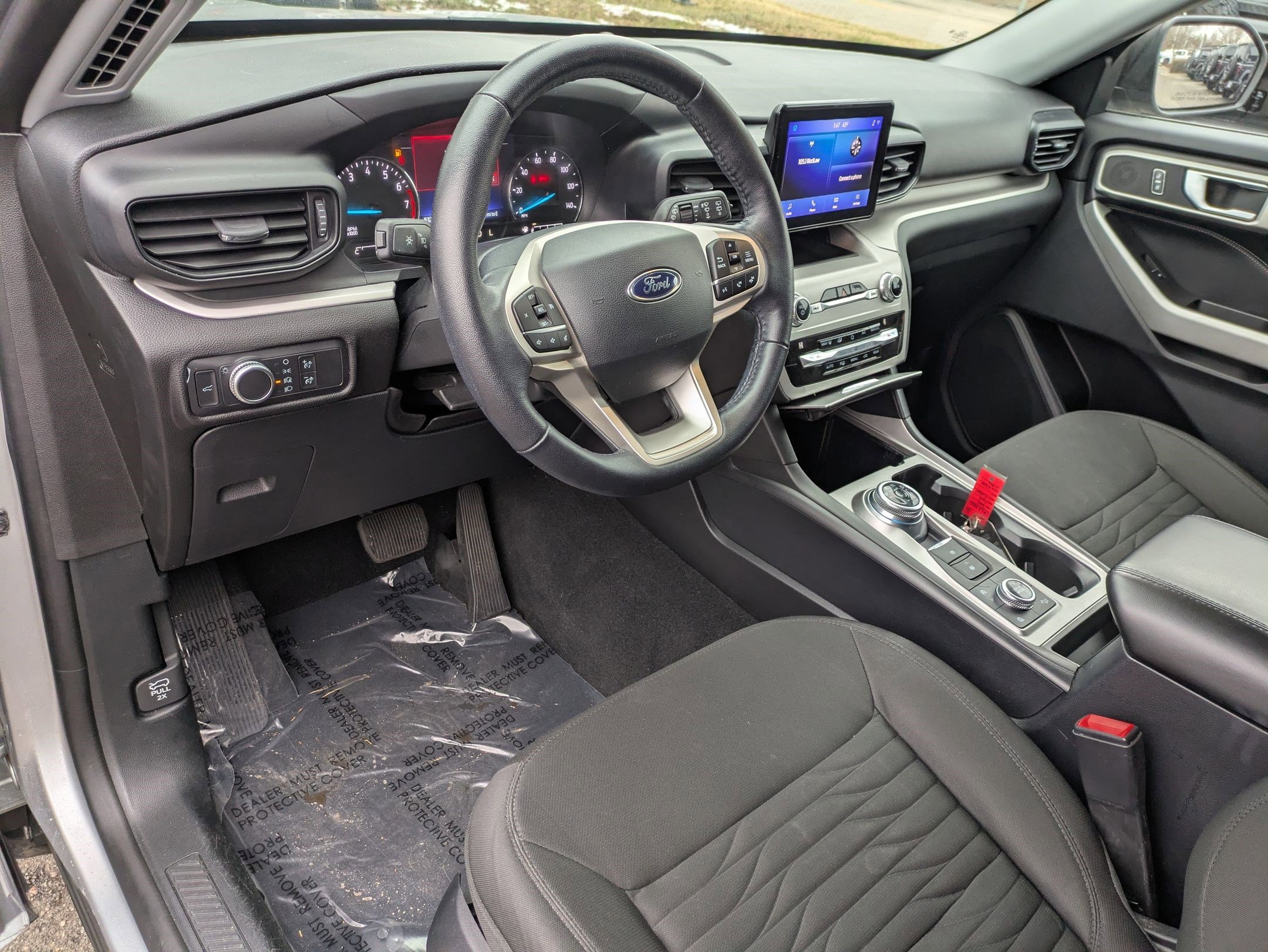 Used 2021 Ford Explorer XLT image 9