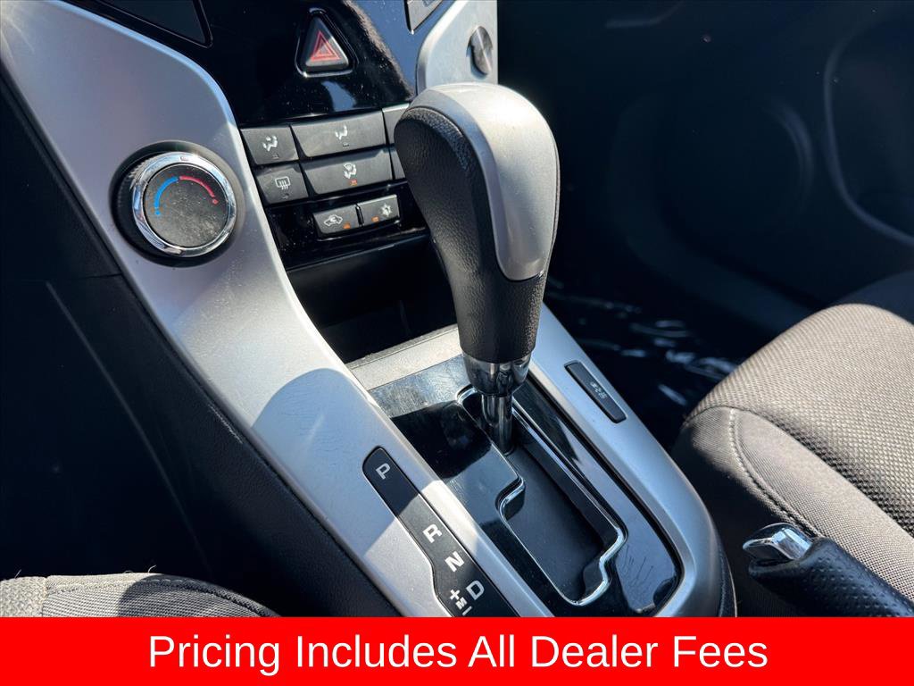 Used 2015 Chevrolet Cruze LT FWD image 20