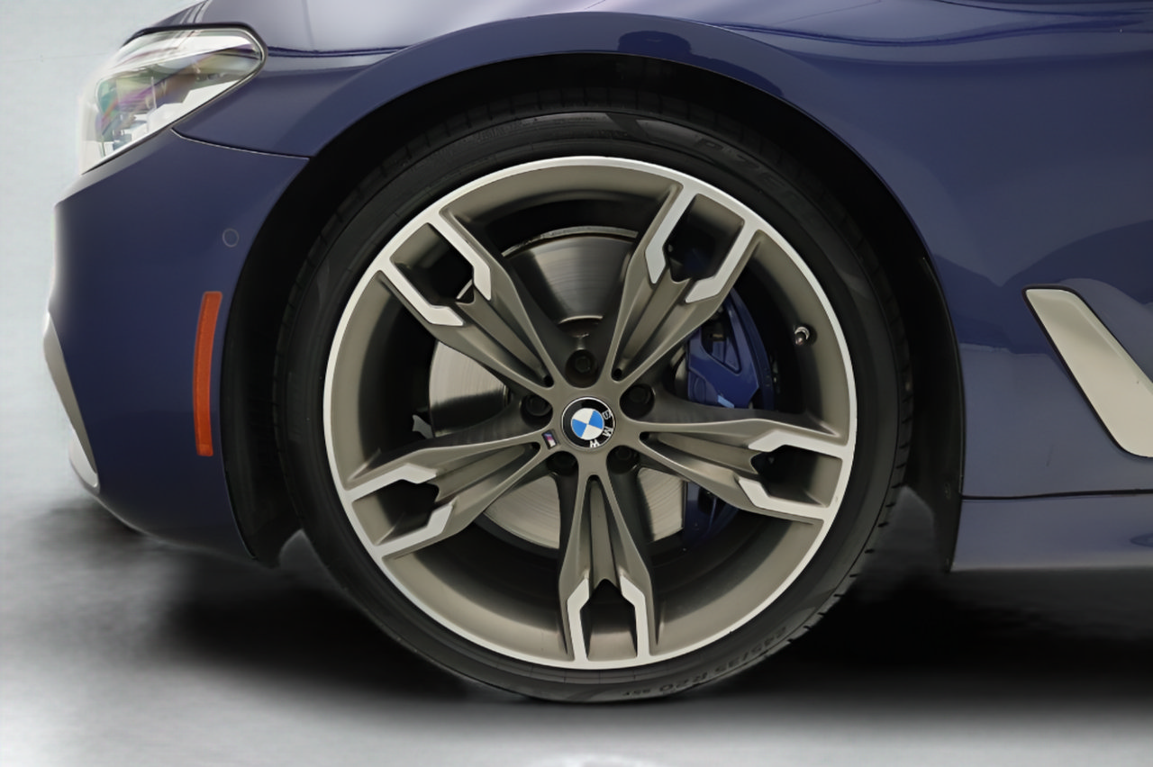 Used 2019 BMW M550i xDrive w/ Dynamic Handling Package AWD/4WD image 27