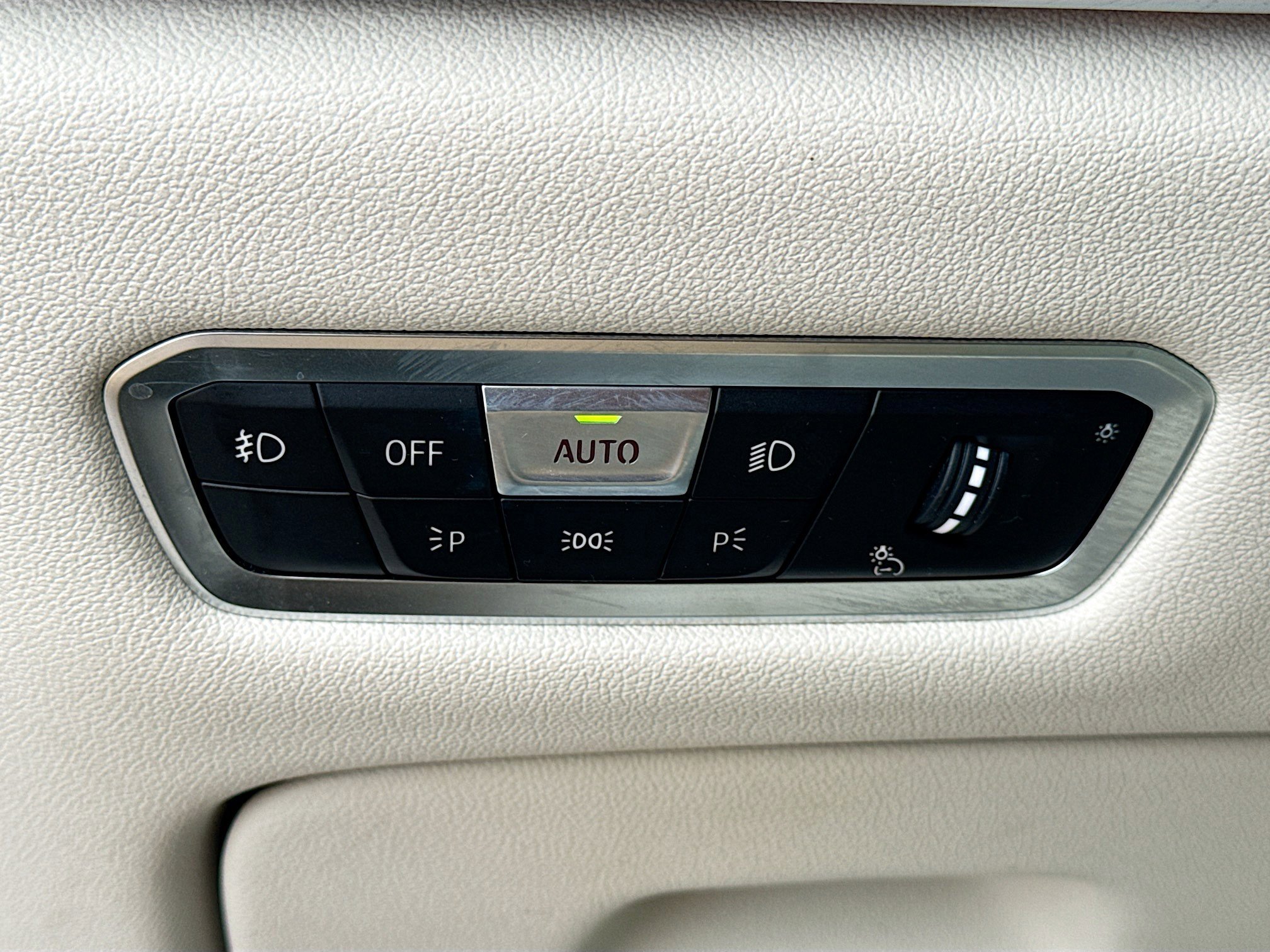 Used 2021 BMW X7 xDrive40i w/ Premium Package 2 image 36