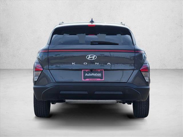Used 2025 Hyundai Kona SEL FWD image 7