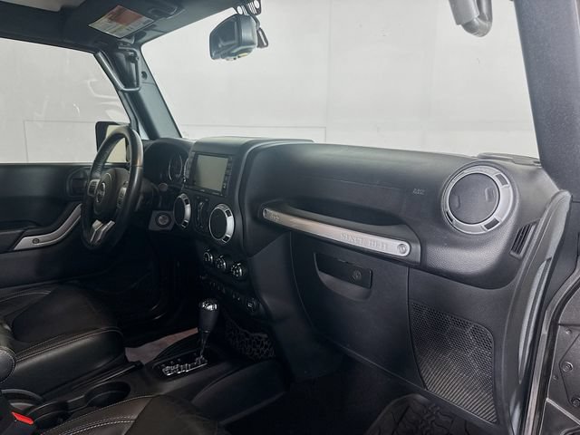 Used 2016 Jeep Wrangler Unlimited Rubicon AWD/4WD image 29