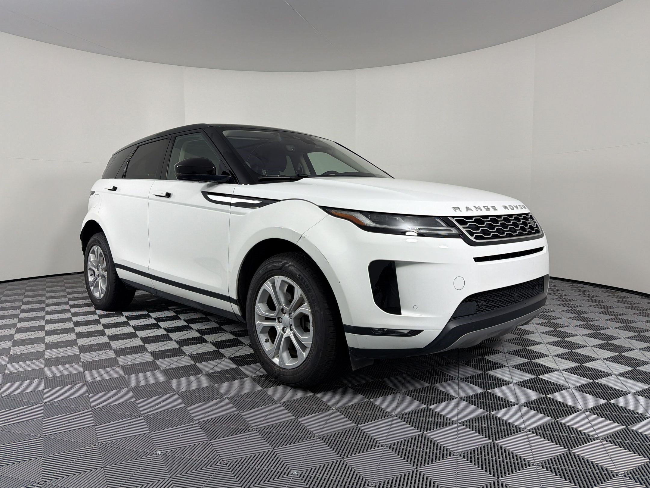 Used 2020 Land Rover Range Rover Evoque S AWD/4WD image 6