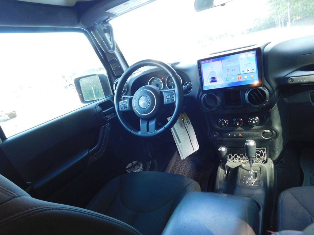 Used 2016 Jeep Wrangler Unlimited Sport w/ Connectivity Group AWD/4WD image 3