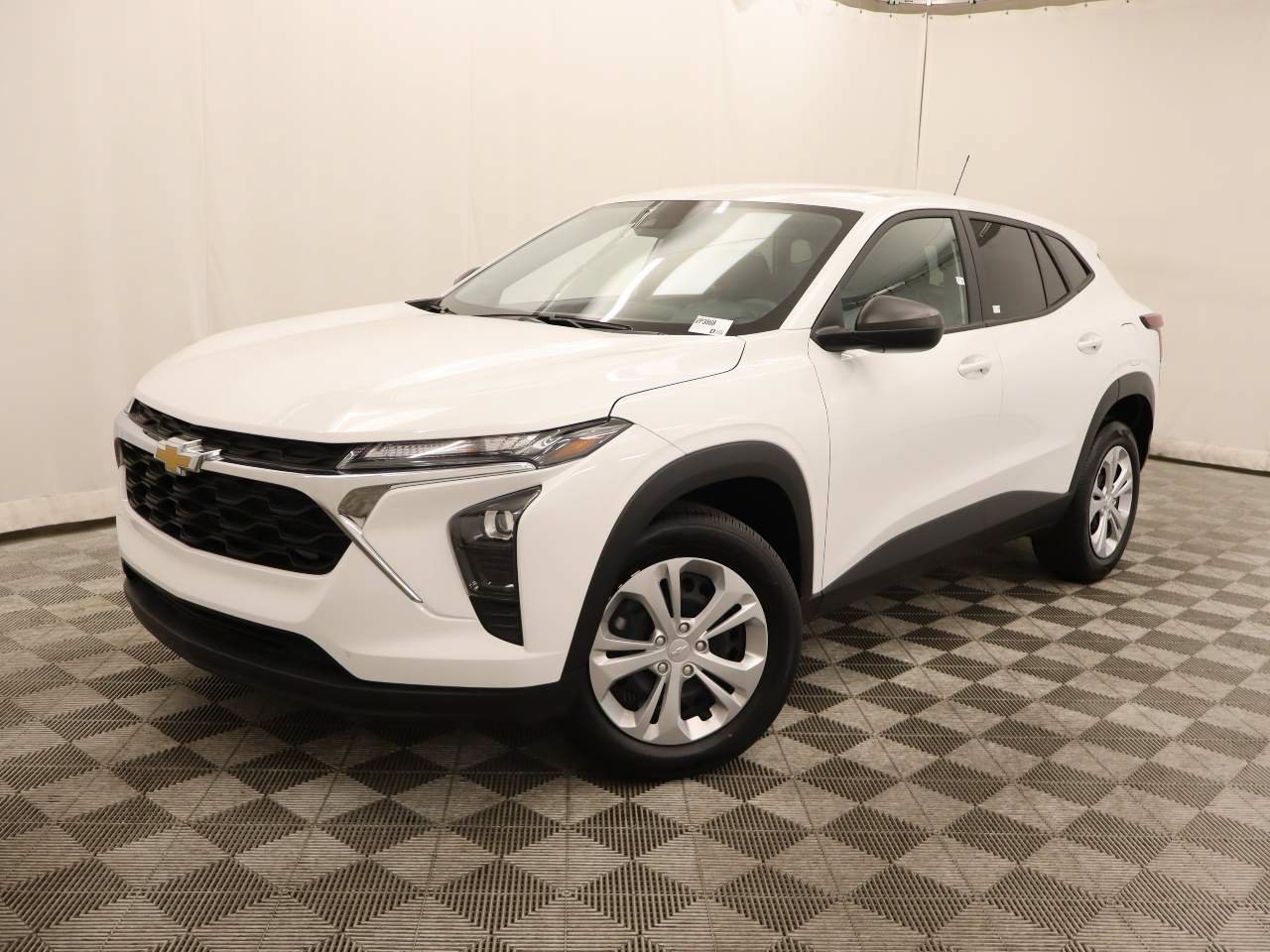 Used 2025 Chevrolet Trax LS