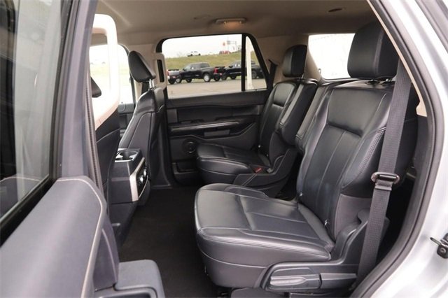 Certified 2023 Ford Expedition XLT image 11