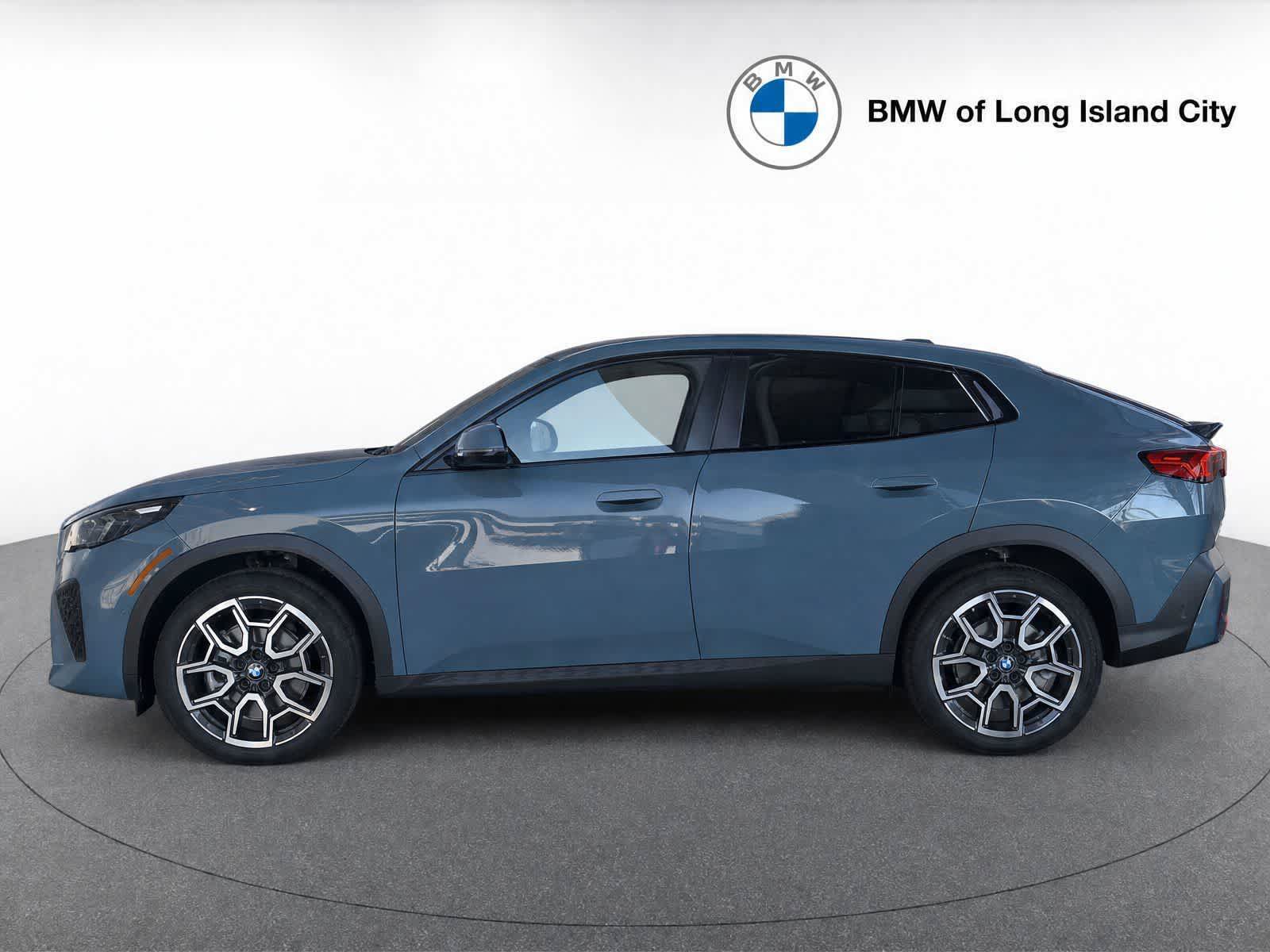 New 2026 BMW X2 xDrive28i w/ Convenience Package AWD/4WD image 4