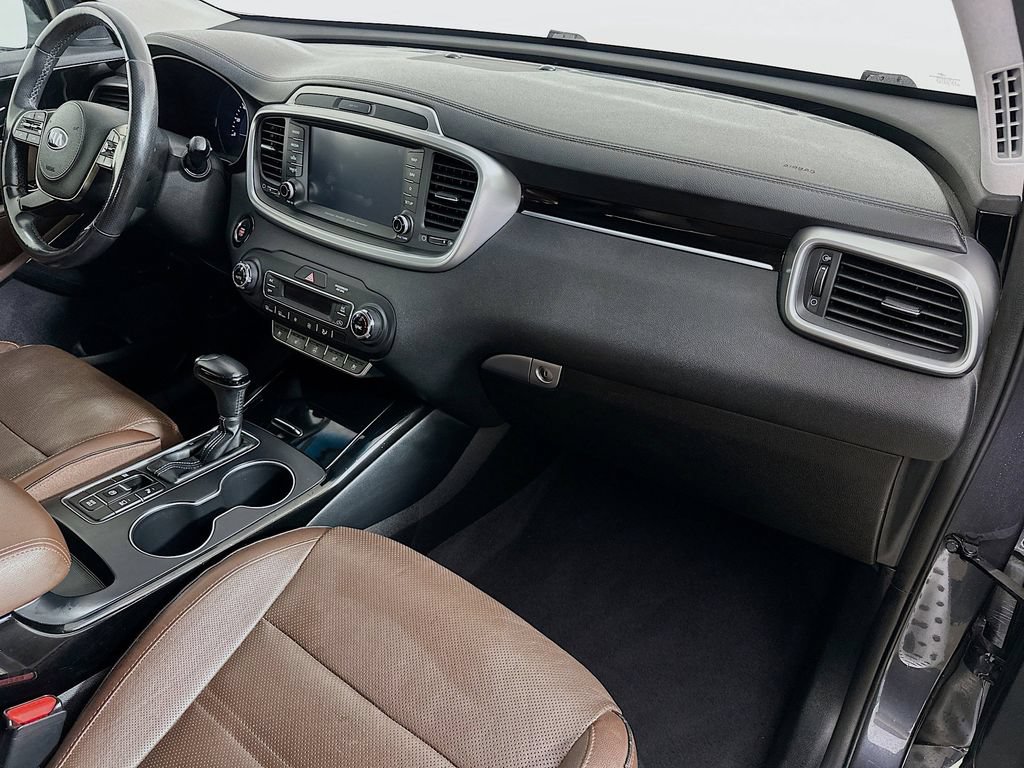 Certified 2019 Kia Sorento SX w/ SX Touring Package FWD image 35