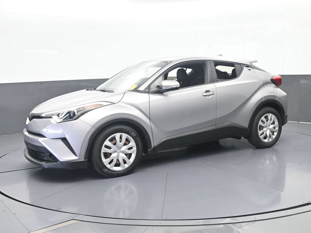 Used 2019 Toyota C-HR LE FWD image 2