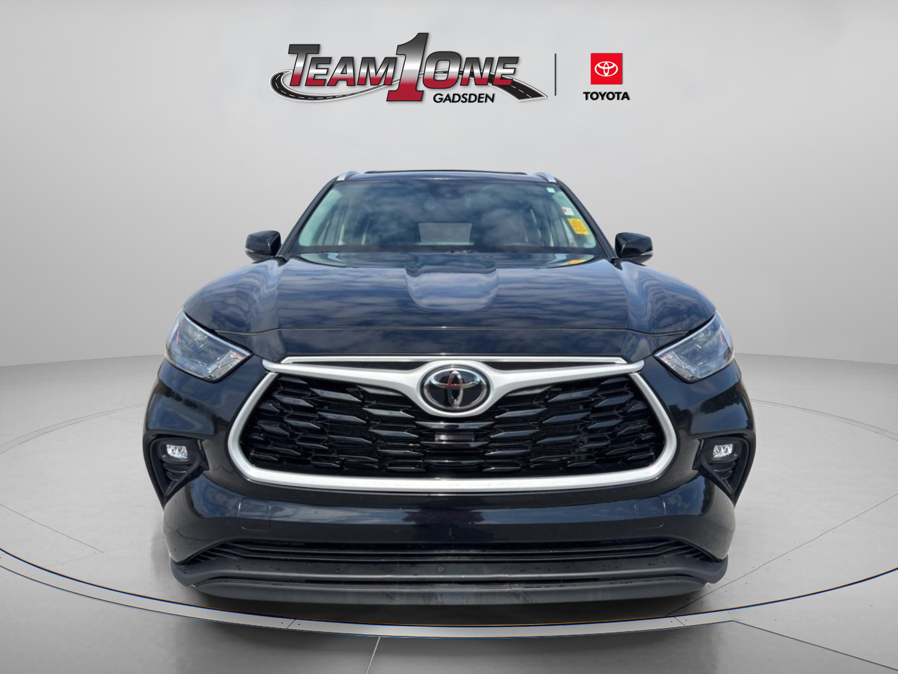 Certified 2024 Toyota Highlander XLE image 4