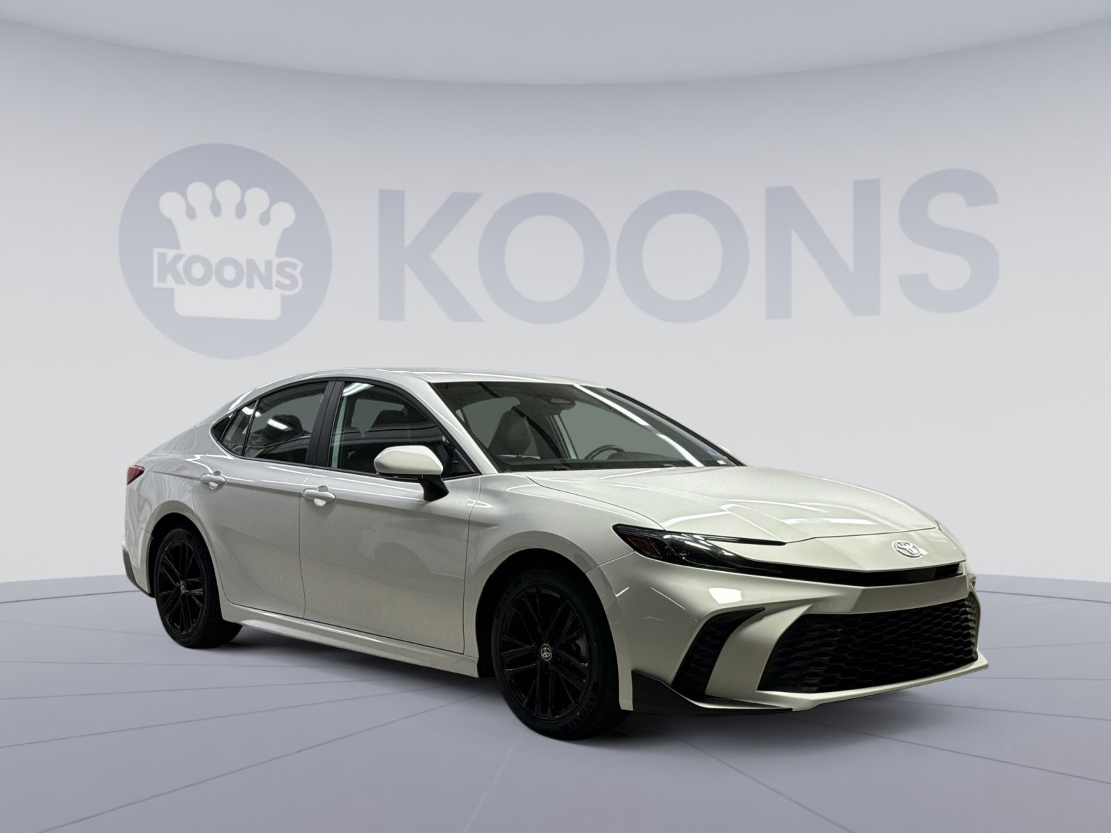 Used 2025 Toyota Camry SE FWD image 22