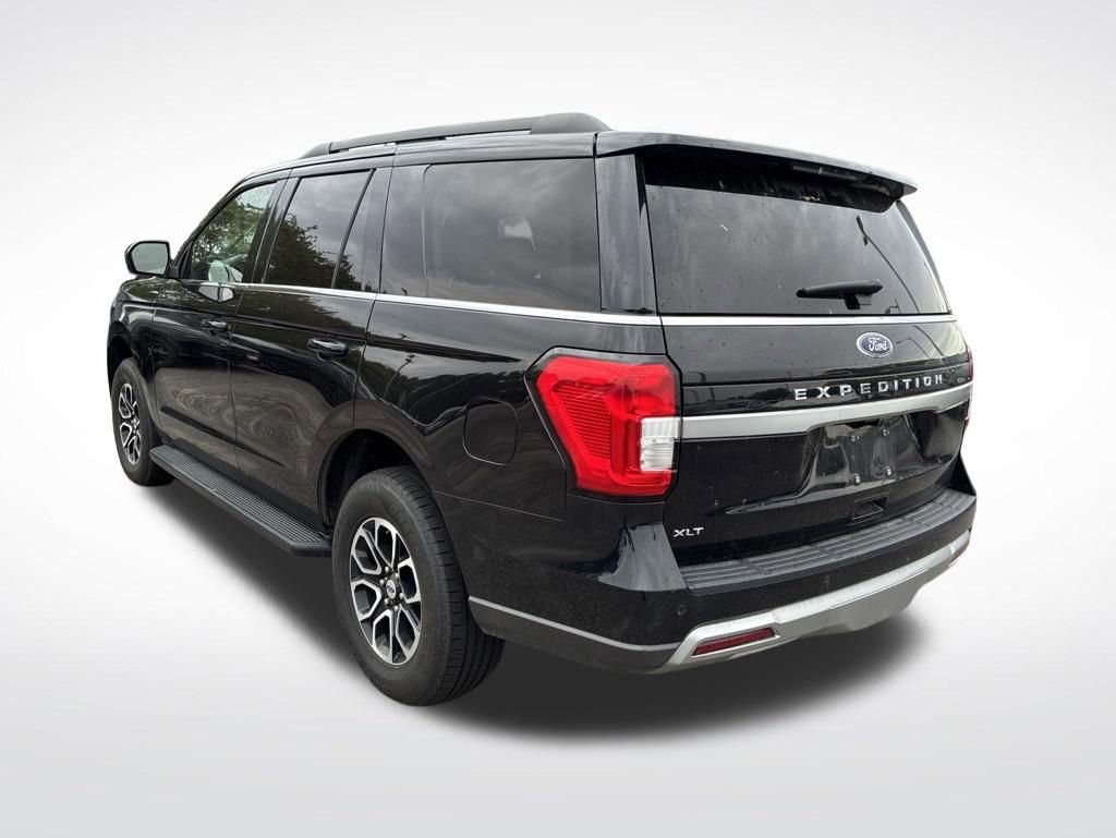 Used 2024 Ford Expedition XLT AWD/4WD image 4