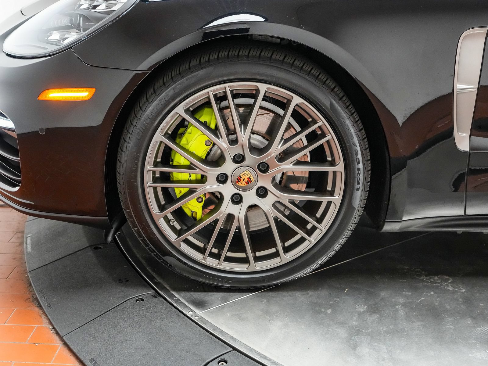 Used 2022 Porsche Panamera 4 E-Hybrid AWD/4WD image 15
